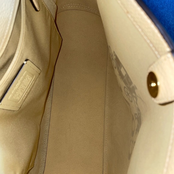 Coach purse with matching wallet - Picture 4 of 9